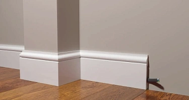 Плинтус DD004