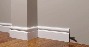 Плинтус DD137